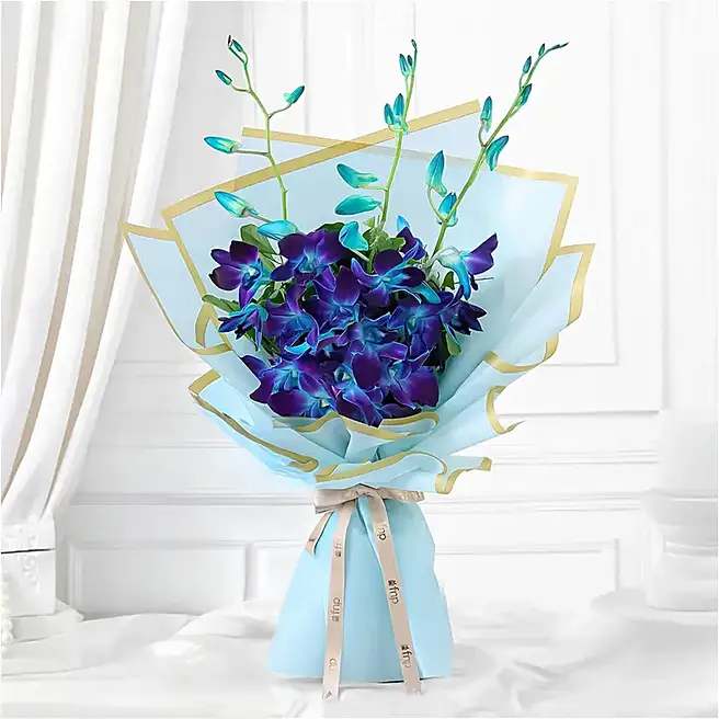 Soft Blush Pipe Bouquet