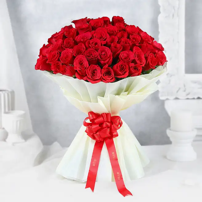 Romantic Pipe Rose Bunch